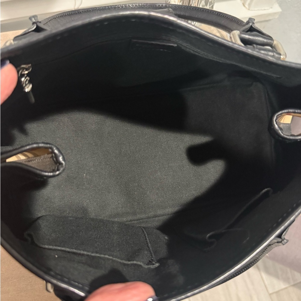 Burberry Shoulder Bag - Picture 7 of 7